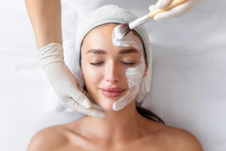 7 Simple Skincare Tips for Healthy & Glowing Skin