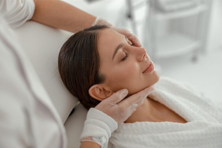Why Professional Skincare Is Different From Regular Home Care